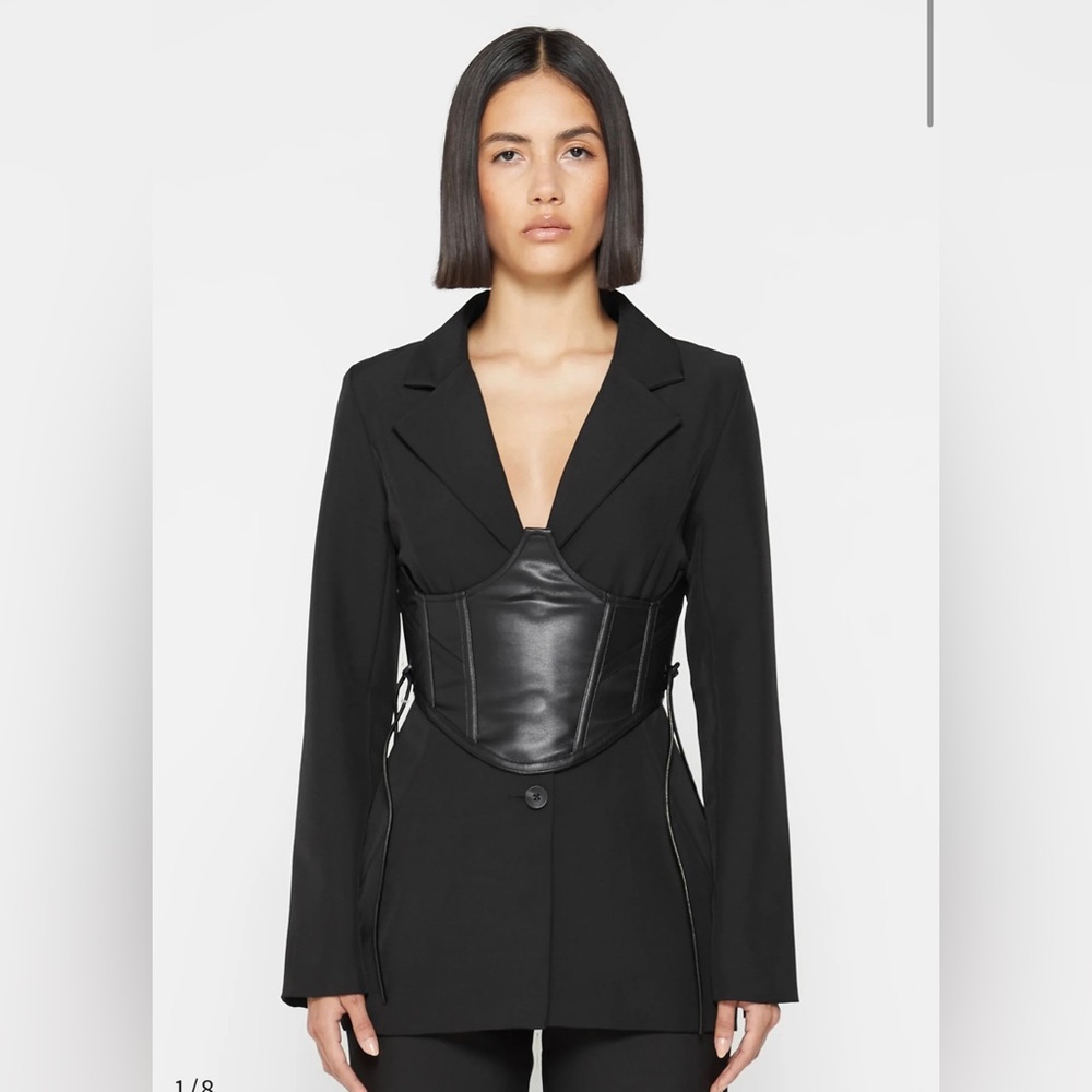 MANIEREDEVOIR BLACK BLAZER WITH VEGAN LEATHER CORSET & MATCHING PANTS